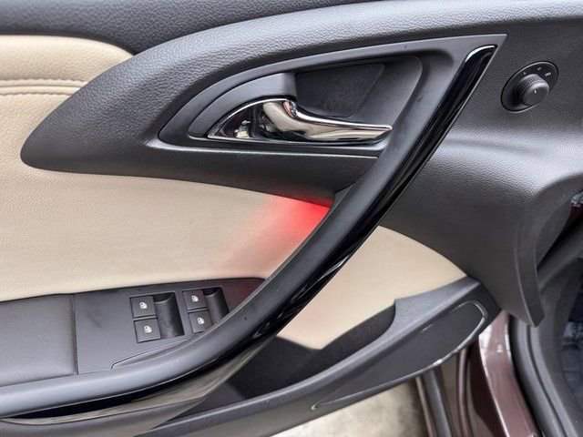 Used 2016 Buick Cascada Premium image 10