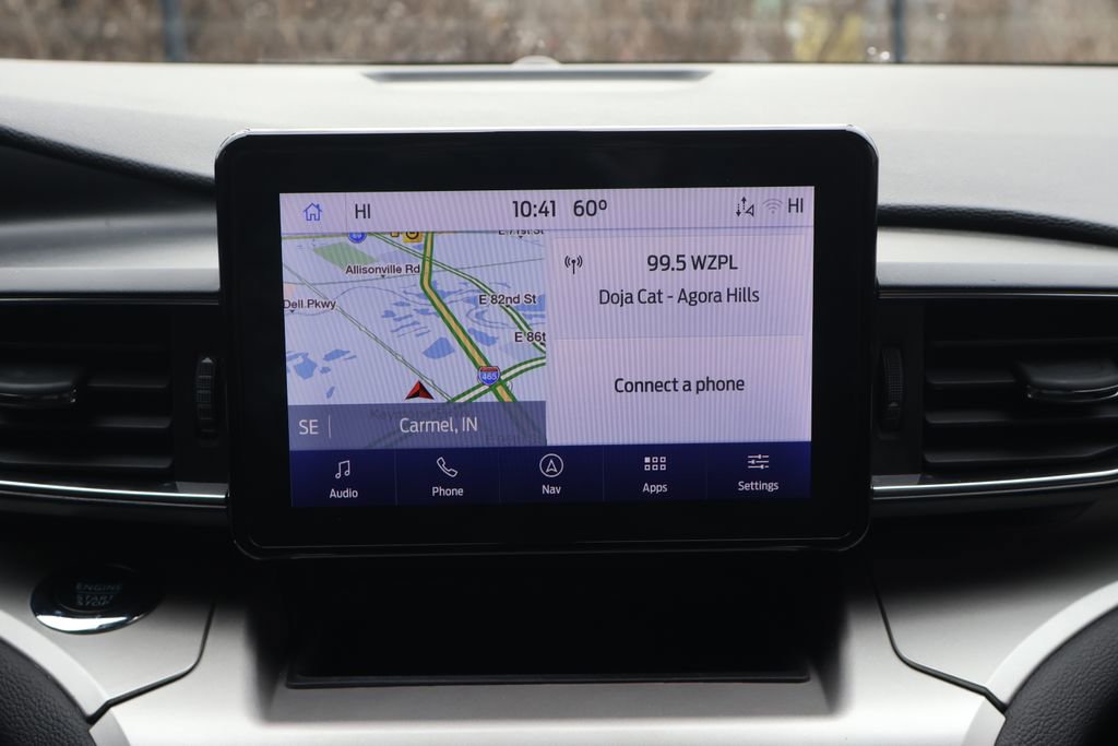 Used 2022 Ford Explorer XLT w/ Equipment Group 202A image 15