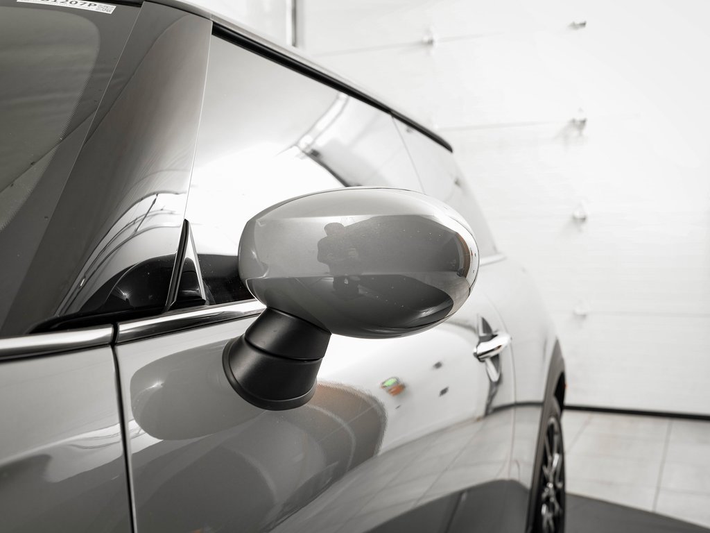 Used 2023 MINI Cooper SE image 16