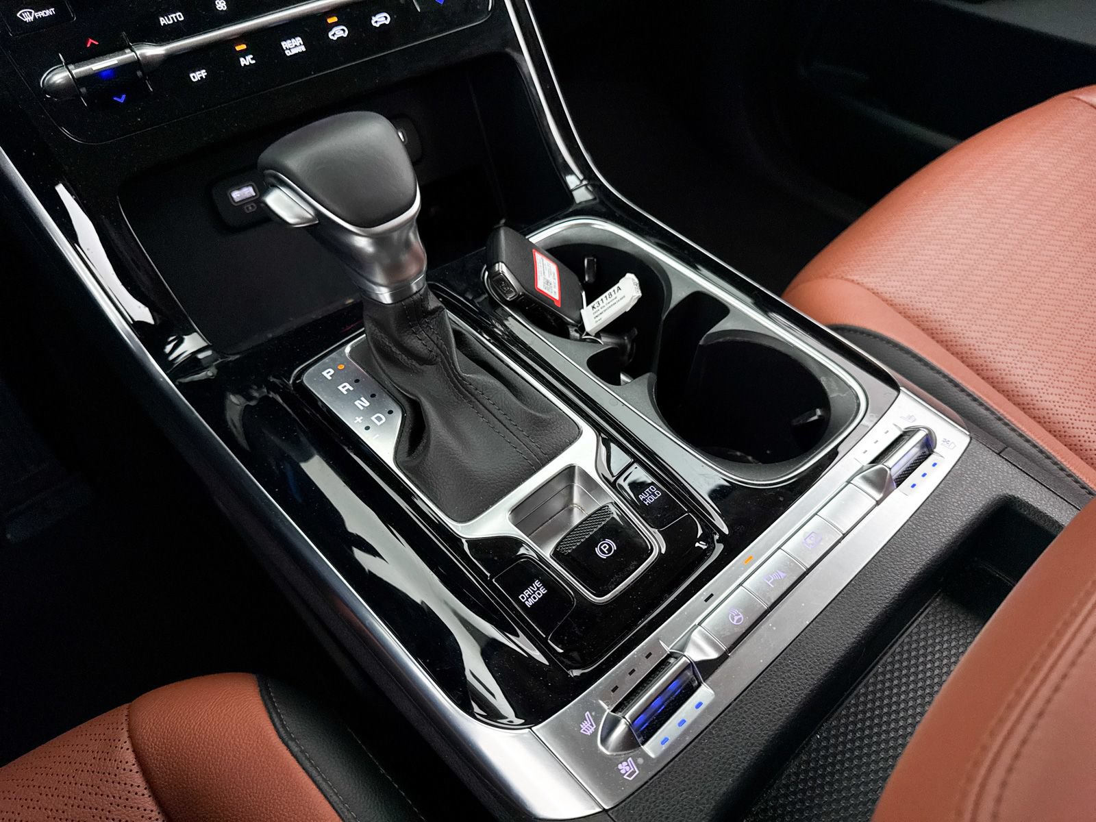 Certified 2024 Kia Carnival SX Prestige FWD image 29