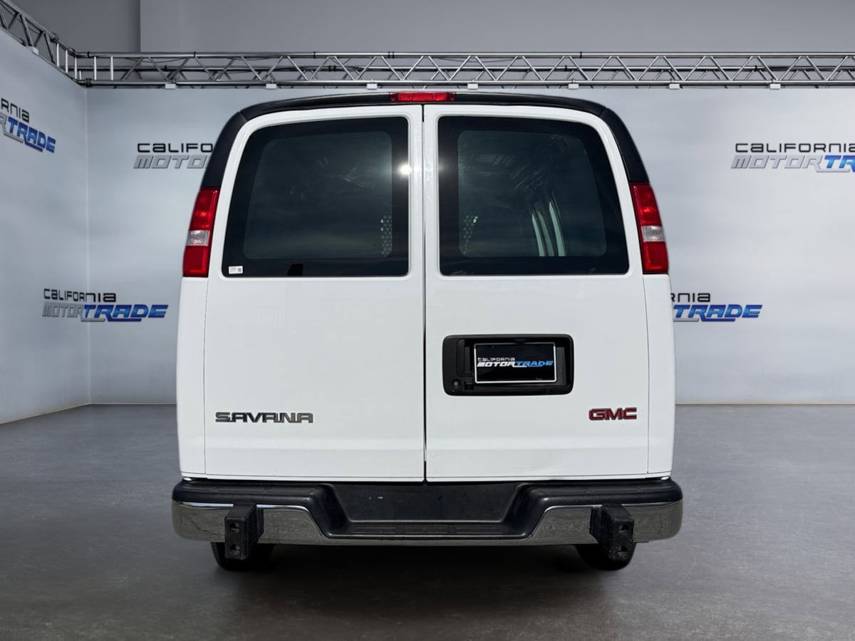 Used 2024 GMC Savana 2500 w/ Driver Convenience Package image 6