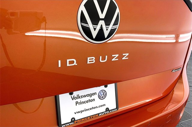 New 2025 Volkswagen ID. Buzz 1st Edition image 13