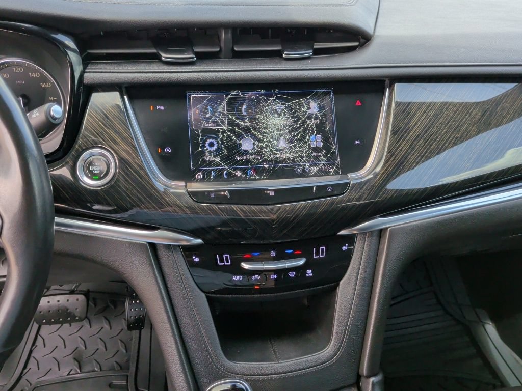 Used 2020 Cadillac XT6 Premium Luxury FWD image 23
