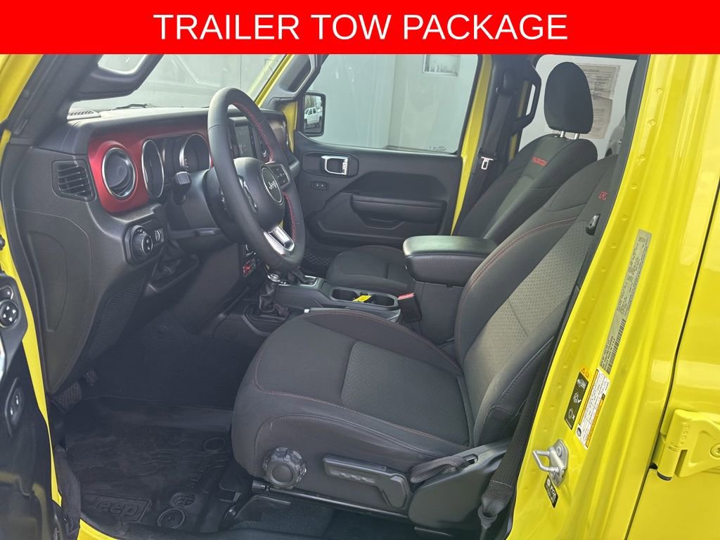 Used 2023 Jeep Gladiator Rubicon w/ Cold Weather Group AWD/4WD image 2