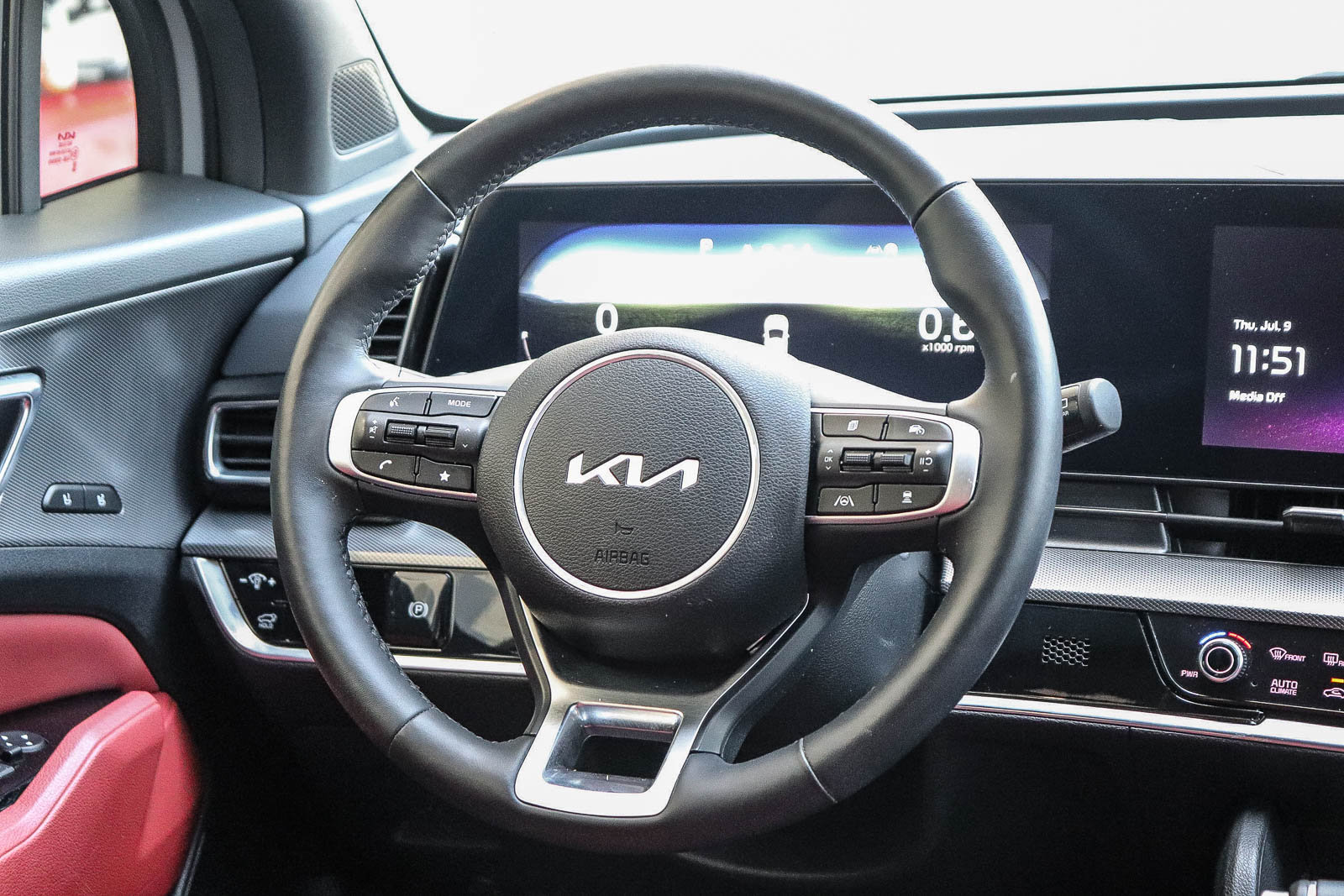 Used 2024 Kia Sportage SX FWD image 17