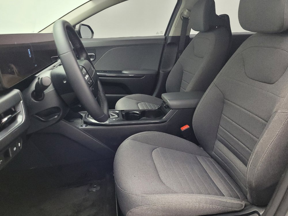 Used 2025 Kia K4 EX FWD image 17