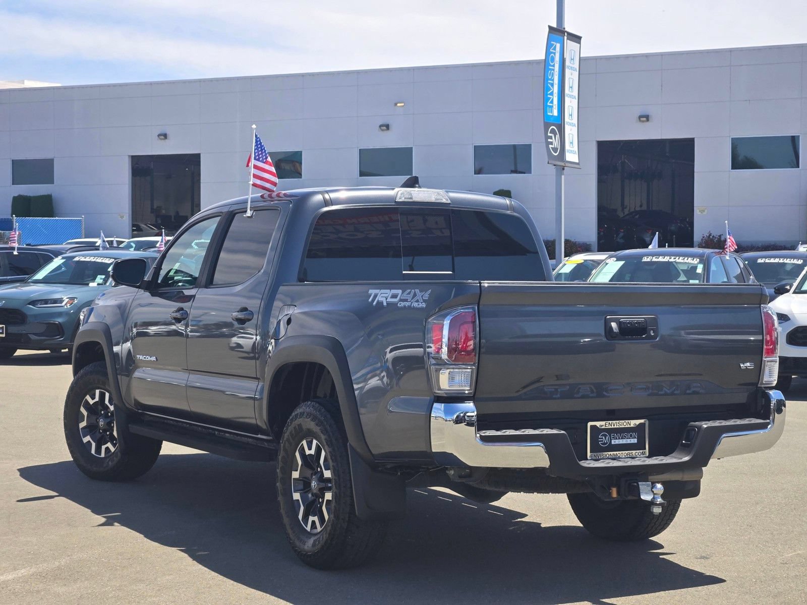 Used 2023 Toyota Tacoma TRD Off-Road AWD/4WD image 5