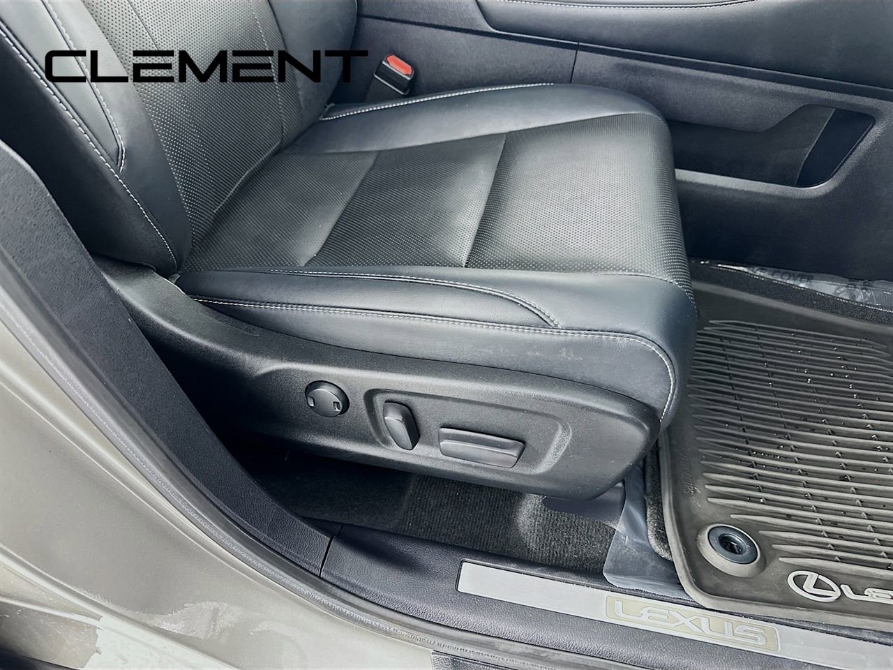 Used 2020 Lexus RX 350 AWD w/ Premium Package image 33