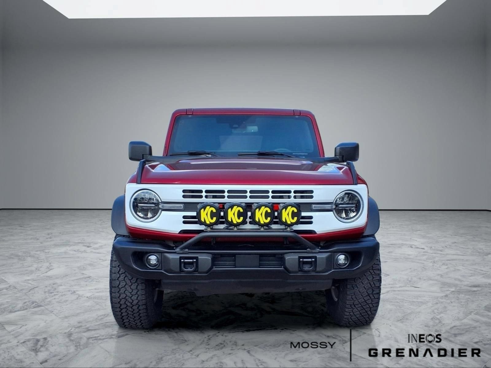 Used 2025 Ford Bronco Heritage Edition AWD/4WD image 3