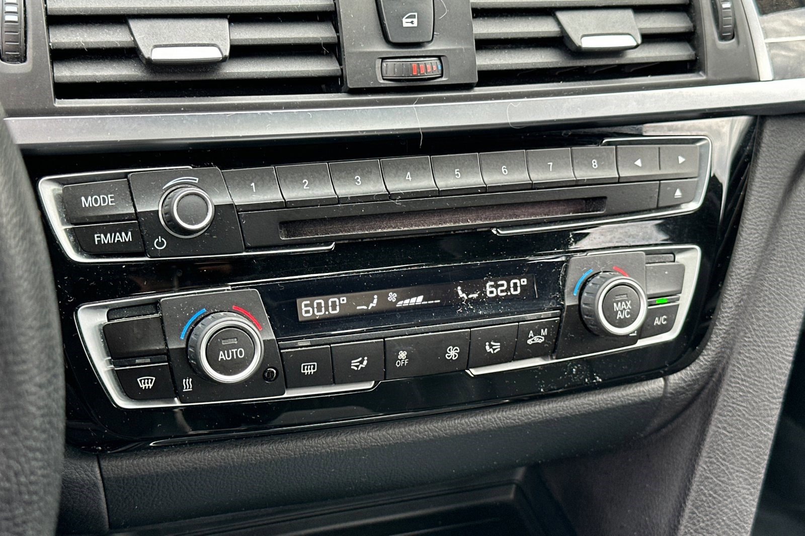 Used 2017 BMW 330i Sedan image 18