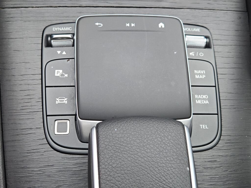Used 2025 Mercedes-Benz GLS 450 4MATIC image 32