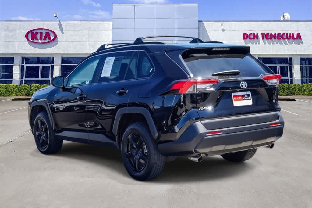 Used 2020 Toyota RAV4 LE w/ Carpet Mat Package FWD image 6