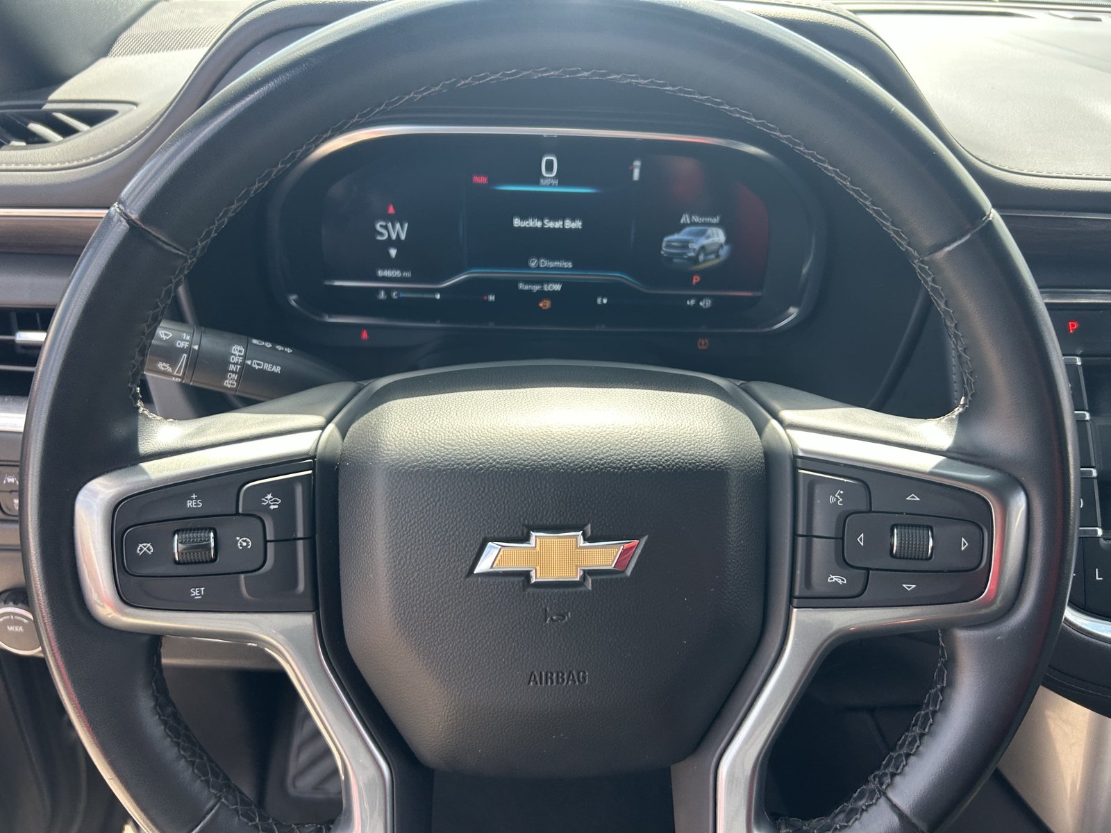 Used 2024 Chevrolet Suburban LT RWD image 19