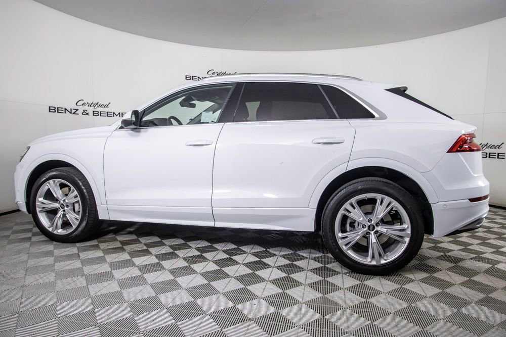 Used 2023 Audi Q8 Premium AWD/4WD image 10