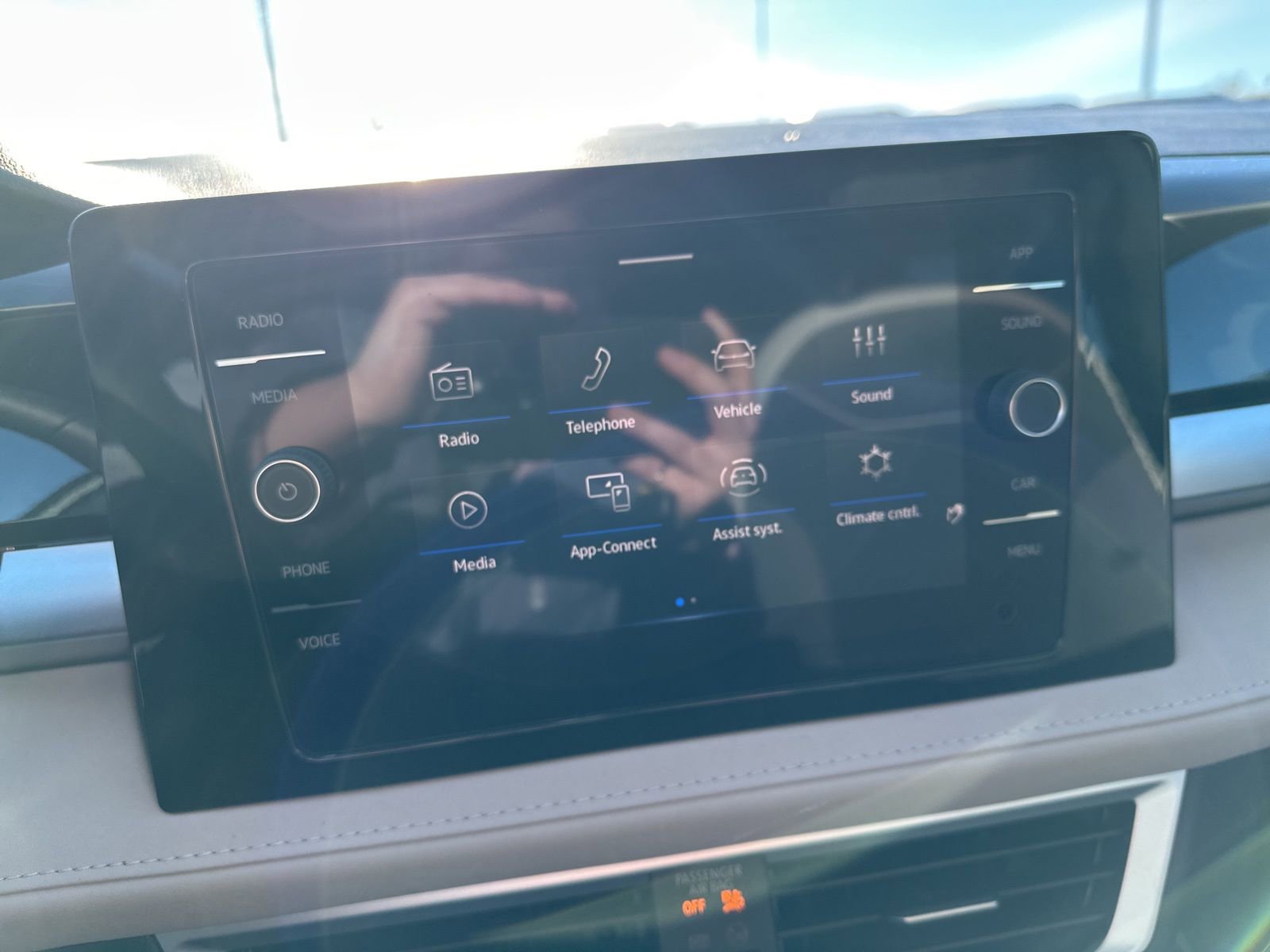 New 2026 Volkswagen Taos SE image 43