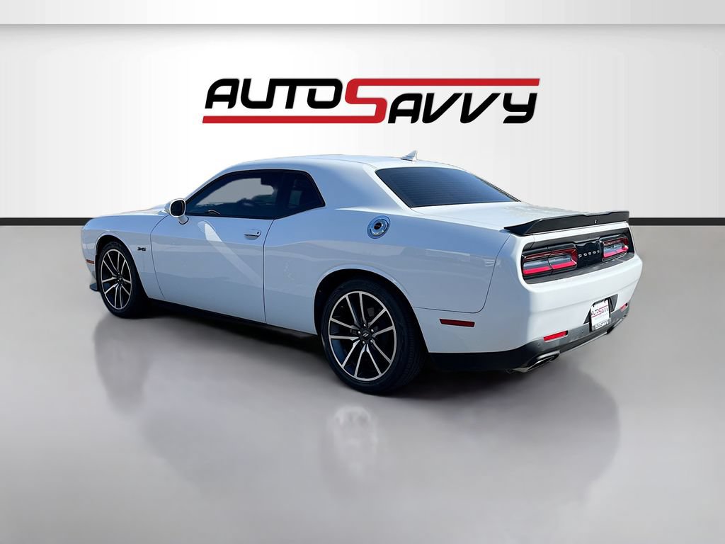 Used 2023 Dodge Challenger R/T RWD image 5