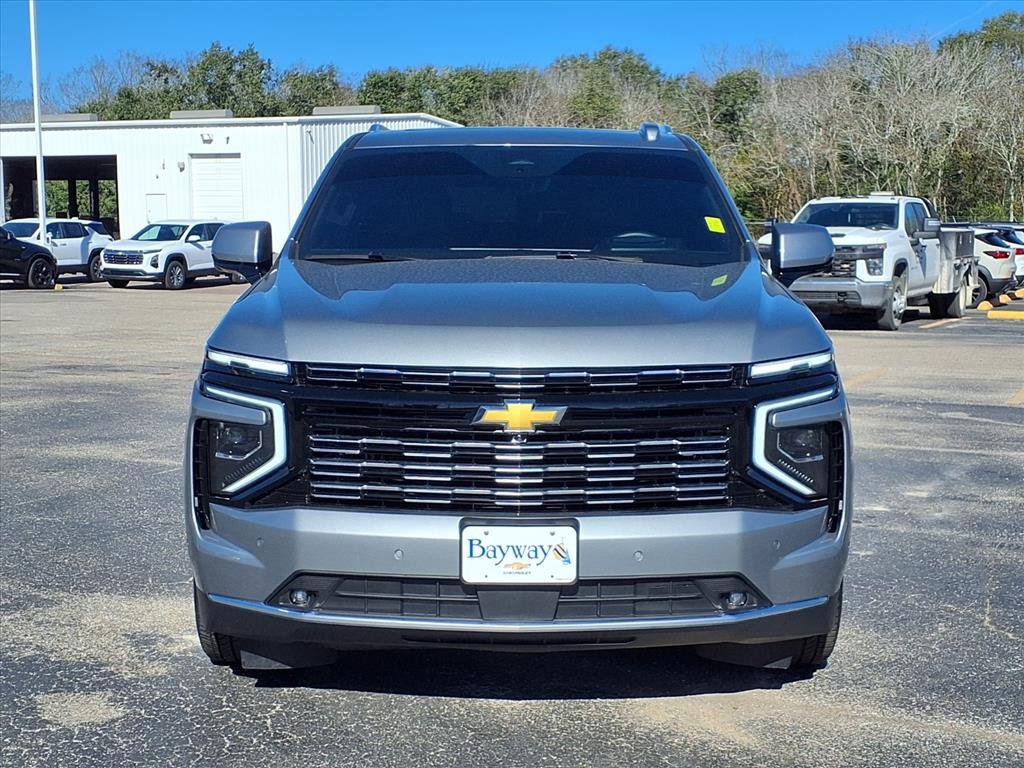 Used 2025 Chevrolet Suburban High Country image 19