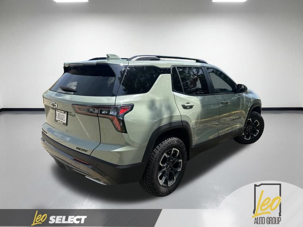 Used 2026 Chevrolet Equinox ACTIV AWD/4WD image 2