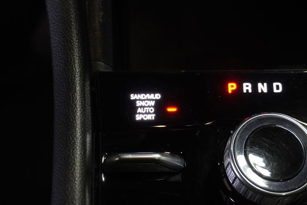 Used 2024 Jeep Grand Cherokee Limited w/ Luxury Tech Group II image 24