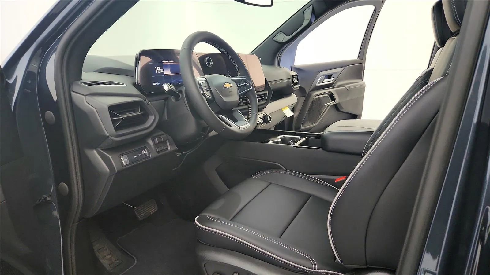 New 2026 Chevrolet Silverado EV LT image 31