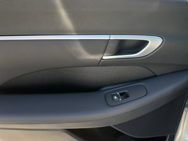 Certified 2026 Hyundai Sonata SEL FWD image 9