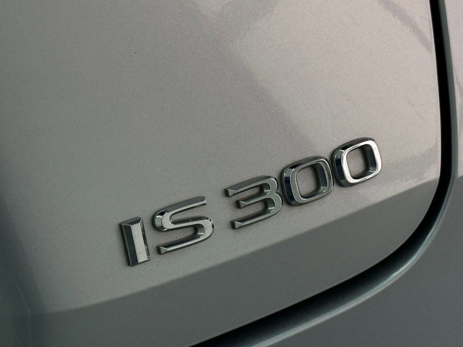 Used 2021 Lexus IS 300 w/ Comfort Package RWD image 21