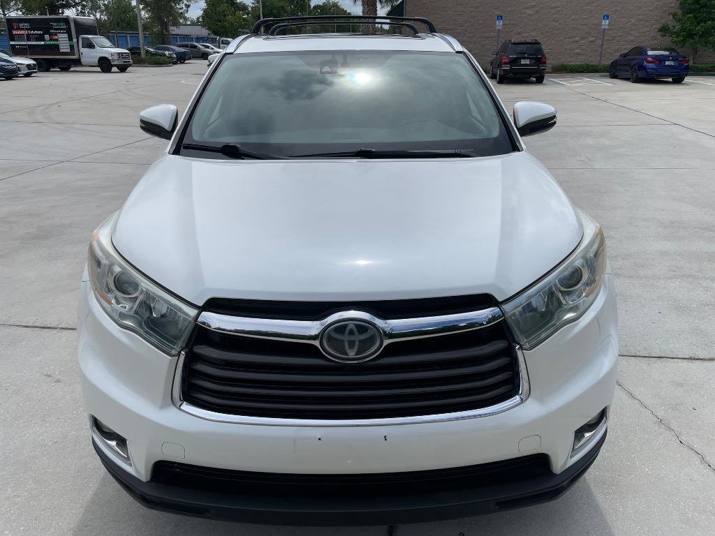 Used 2015 Toyota Highlander Limited Platinum AWD/4WD image 4