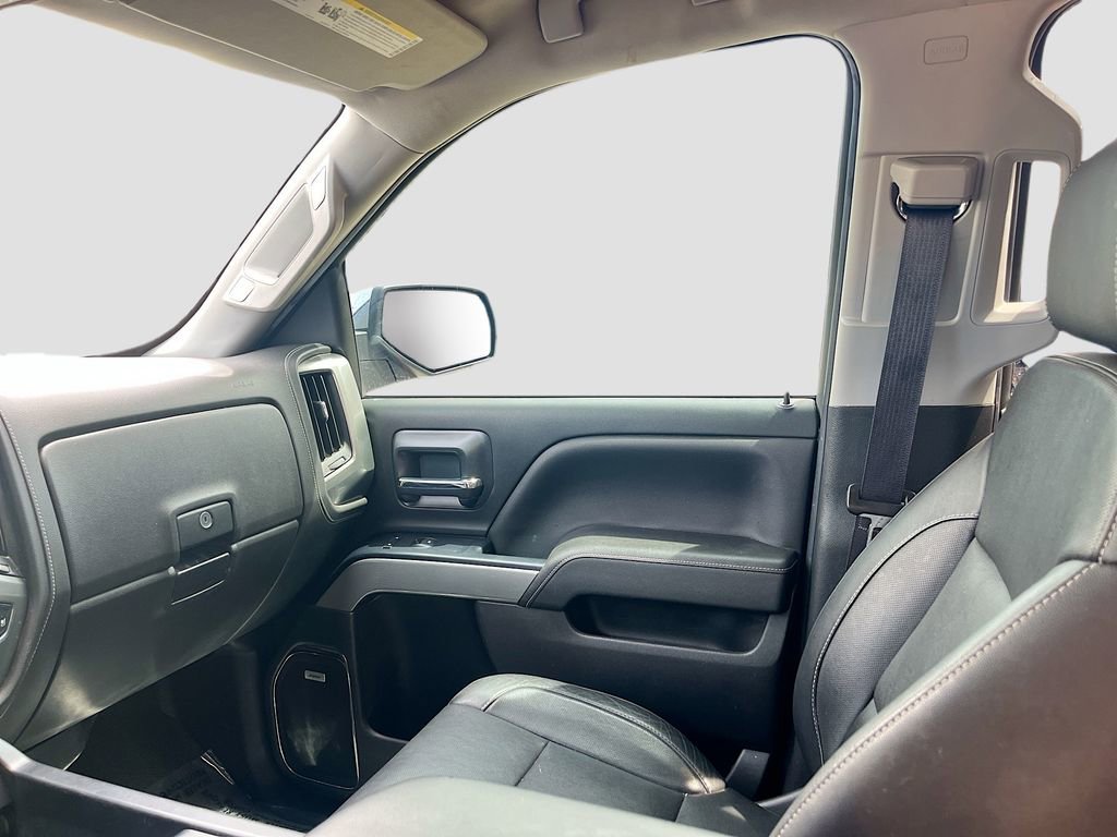 Used 2018 Chevrolet Silverado 1500 LTZ Z71 w/ Centennial Edition AWD/4WD image 23