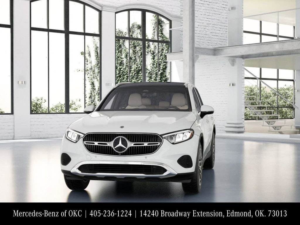 Used 2026 Mercedes-Benz GLC 300 4MATIC image 42