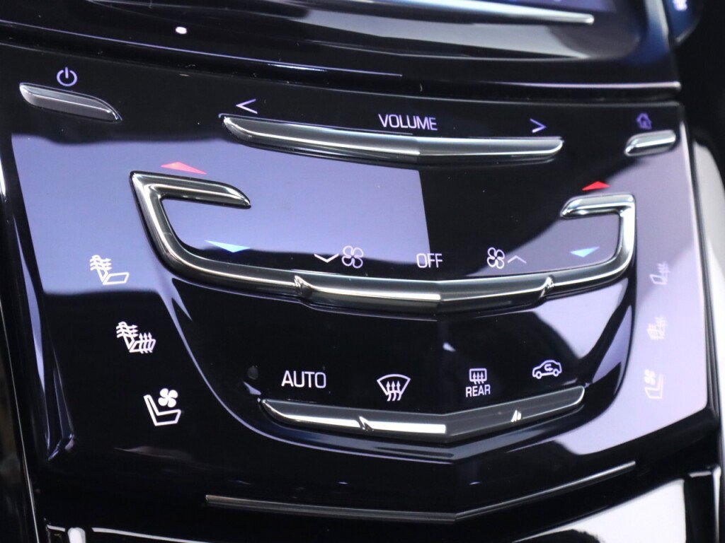 Used 2016 Cadillac Escalade Platinum AWD/4WD image 23