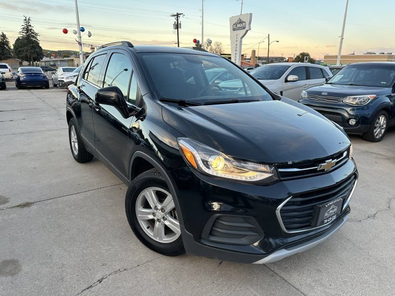 Used 2019 Chevrolet Trax LT FWD image 1