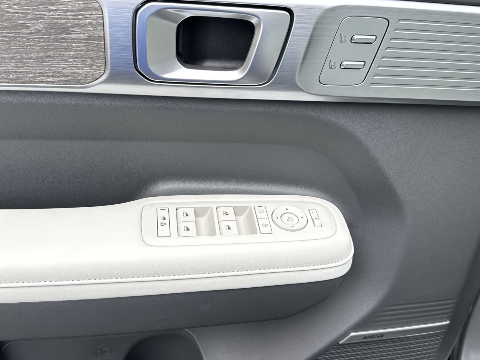 New 2027 Hyundai Santa Fe Limited AWD/4WD image 15