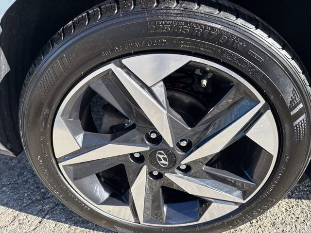 Certified 2023 Hyundai Elantra SEL w/ Convenience Package image 8