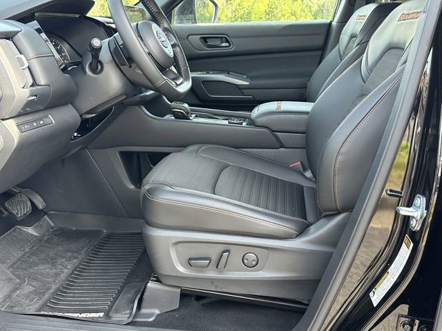 Certified 2025 Nissan Pathfinder Rock Creek image 12