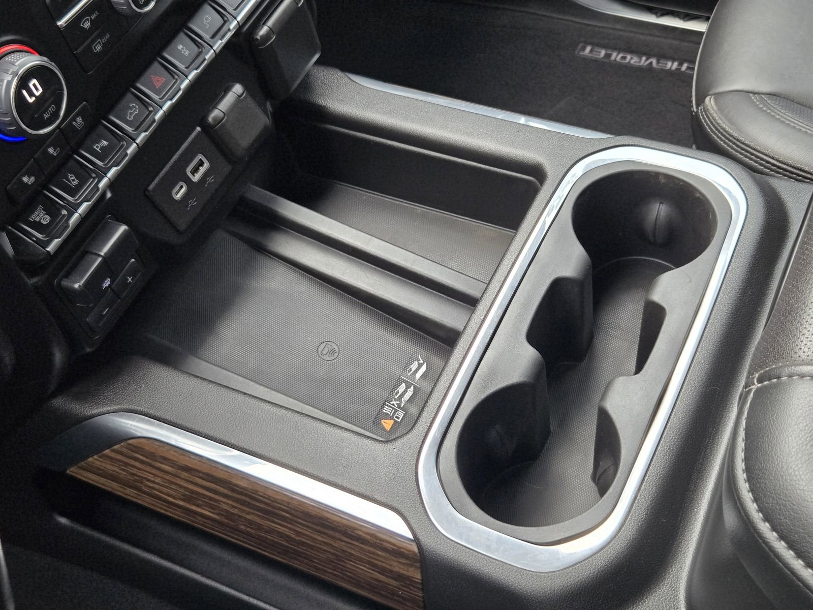 Used 2023 Chevrolet Silverado 3500 High Country w/ Technology Package image 21