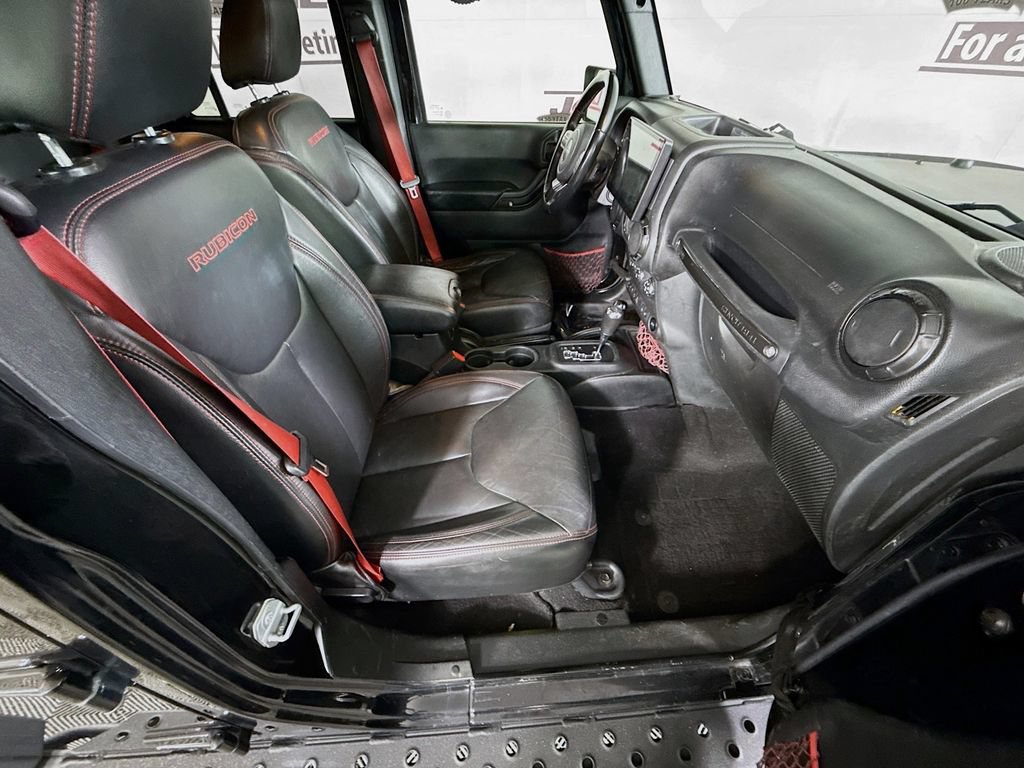 Used 2017 Jeep Wrangler Unlimited Rubicon AWD/4WD image 24