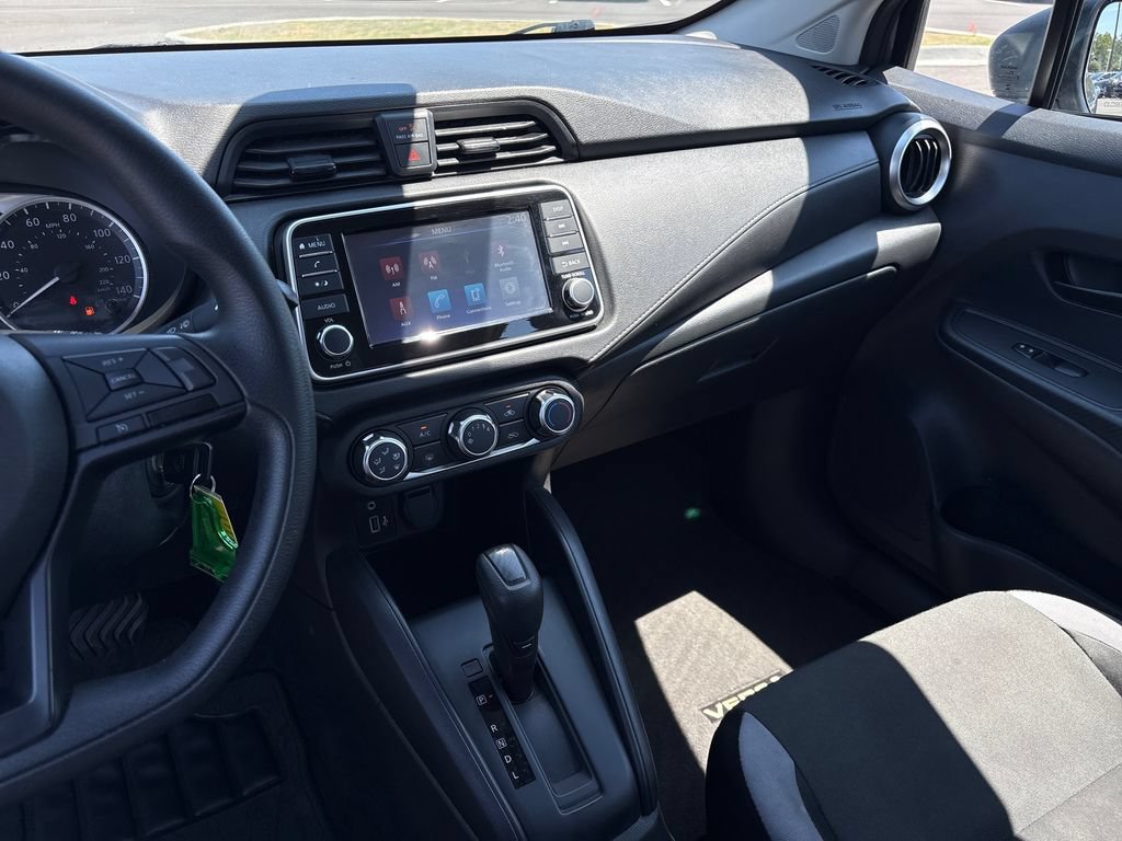 Used 2025 Nissan Versa S FWD image 20