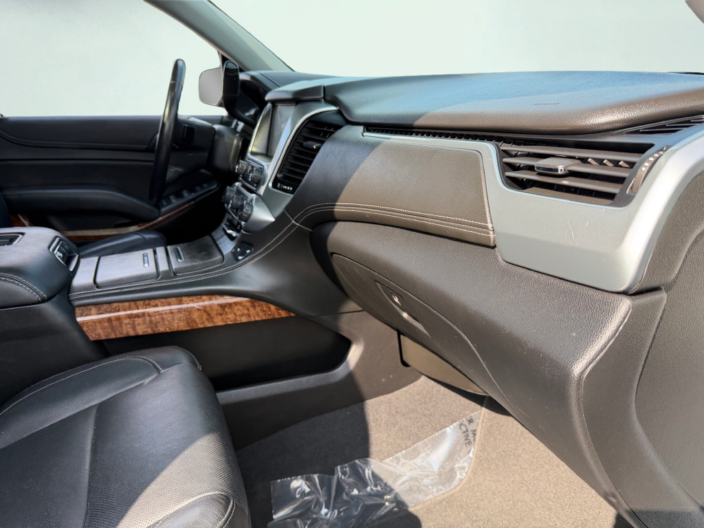 Used 2020 Chevrolet Tahoe Premier AWD/4WD image 28