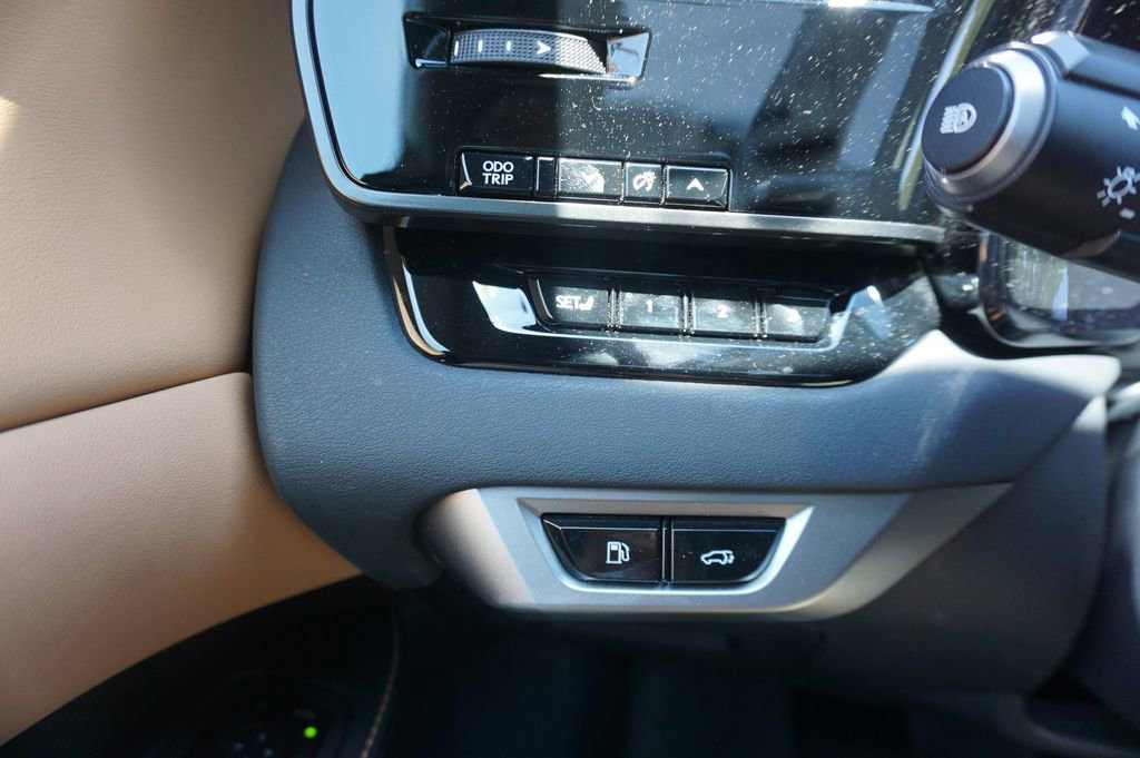 Used 2023 Lexus RX 350 Premium Plus w/ Cold Area Package FWD image 5