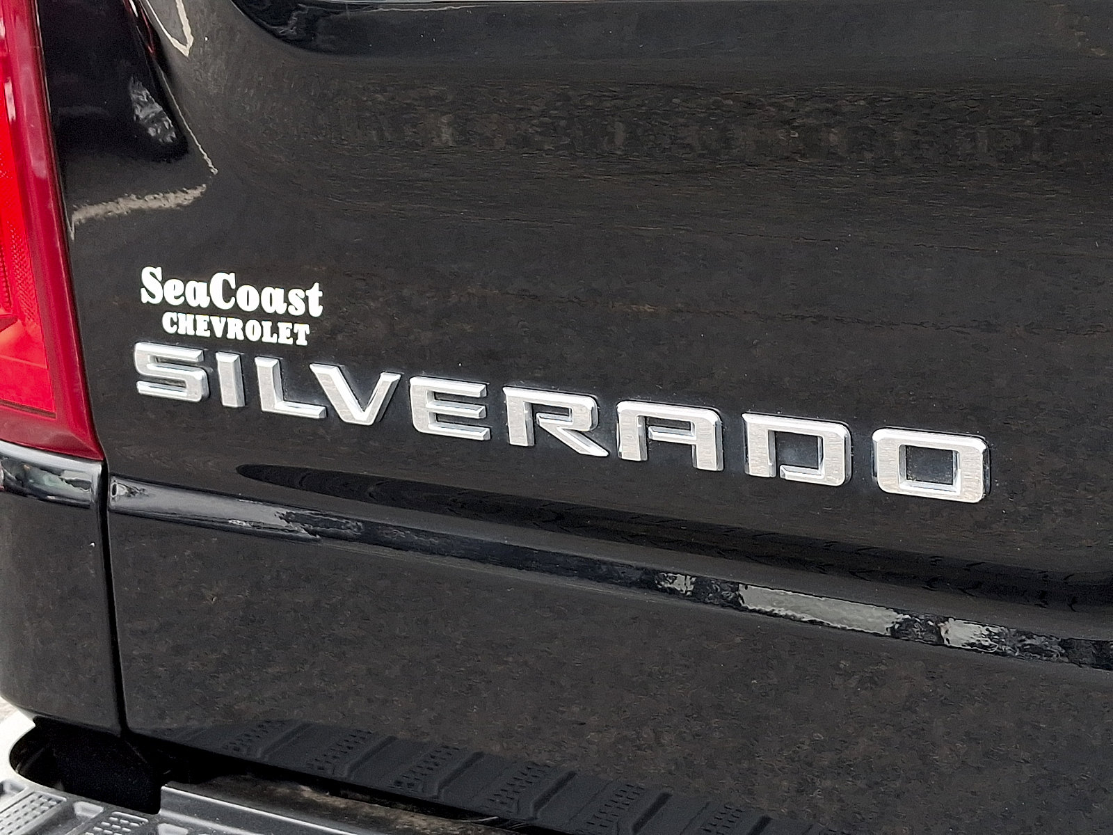 Certified 2023 Chevrolet Silverado 1500 RST w/ Convenience Package II AWD/4WD image 31