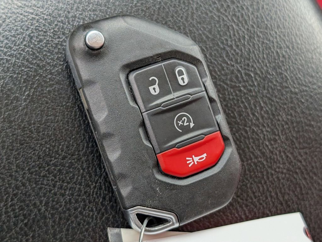 Used 2020 Jeep Gladiator Rubicon image 30