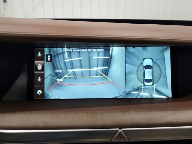 Used 2021 Genesis G90 3.3T Premium image 22