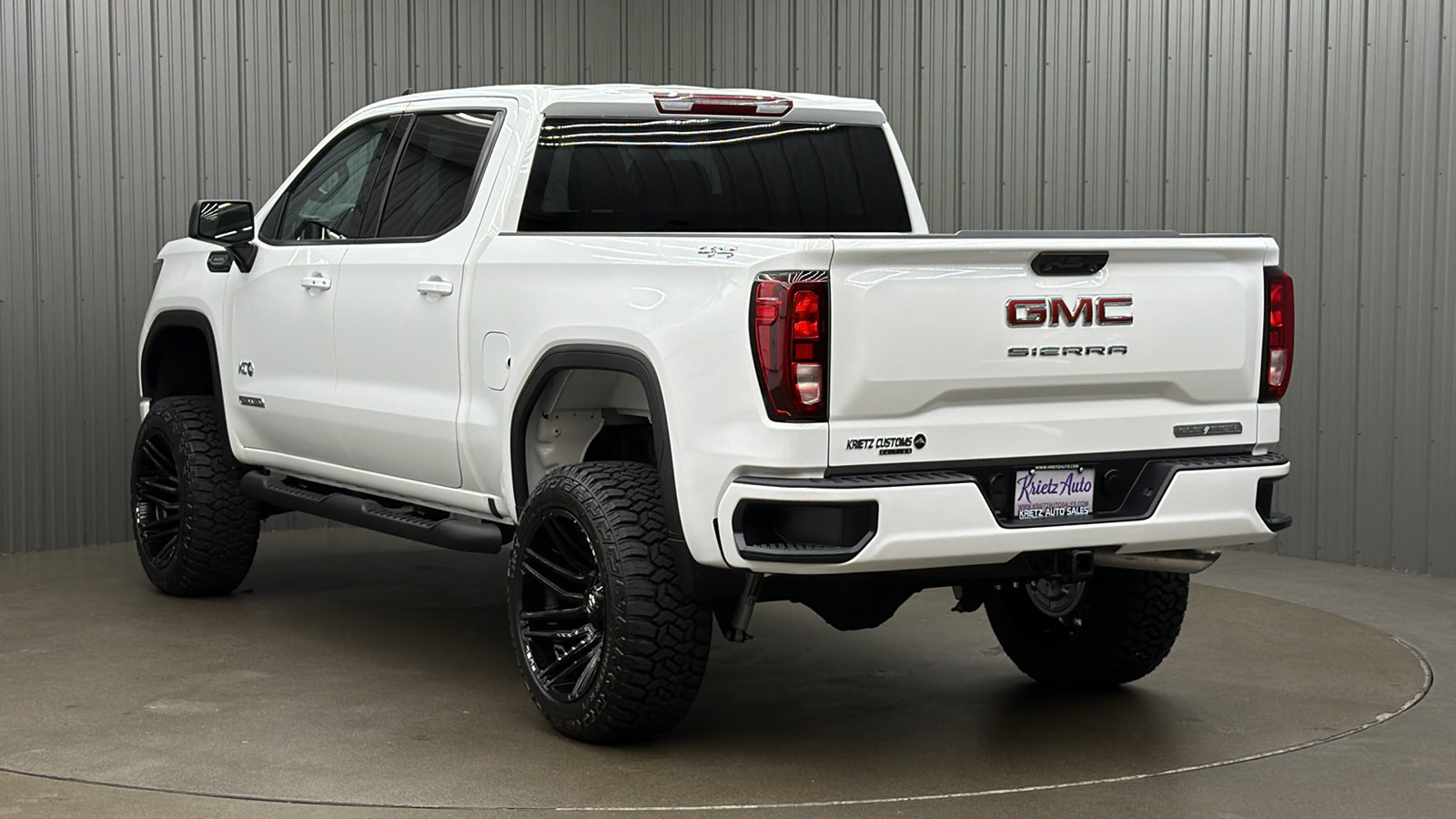 Used 2026 GMC Sierra 1500 Elevation w/ Elevation Select Package AWD/4WD image 3
