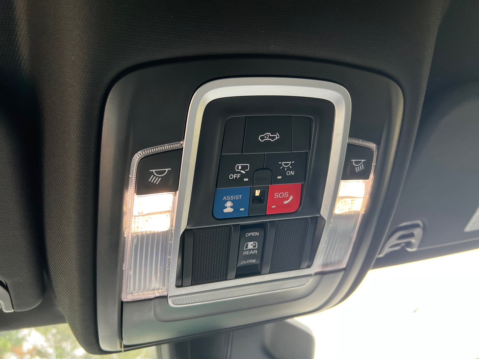 Used 2025 RAM 1500 Big Horn AWD/4WD image 25