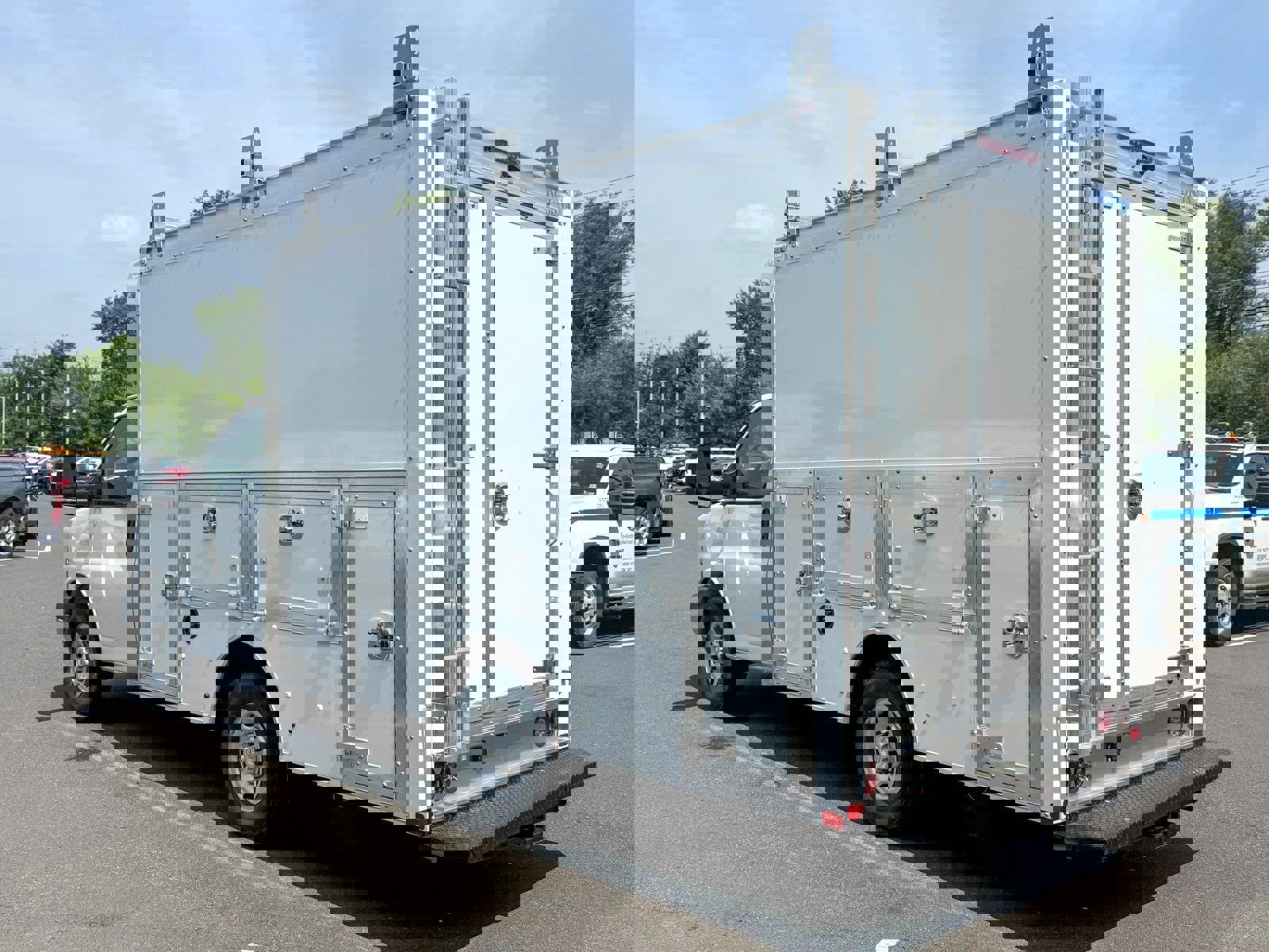 New 2025 Chevrolet Express 3500 w/ Power Convenience Package RWD image 2