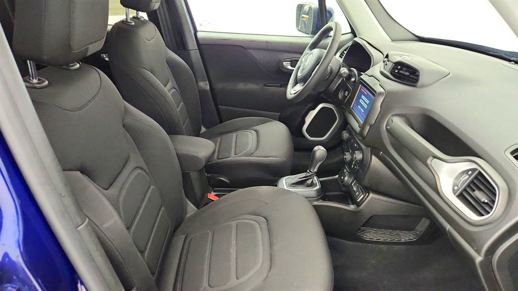 Used 2020 Jeep Renegade Latitude image 22