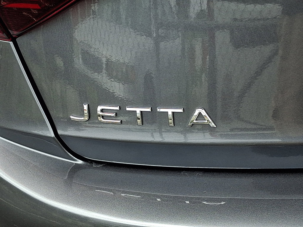 Used 2024 Volkswagen Jetta SE FWD image 16