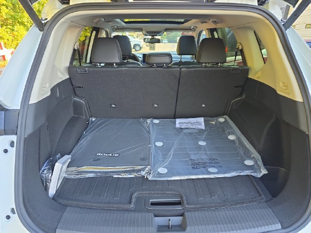 New 2026 Nissan Rogue Platinum w/ Platinum Premium Package AWD/4WD image 25
