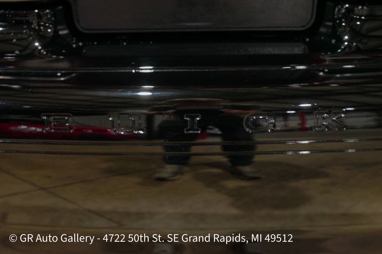 Used 2004 Buick Century Custom FWD image 23