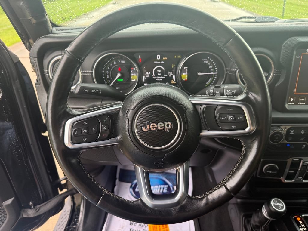 Used 2023 Jeep Wrangler Unlimited Sahara w/ Cold Weather Group AWD/4WD image 31